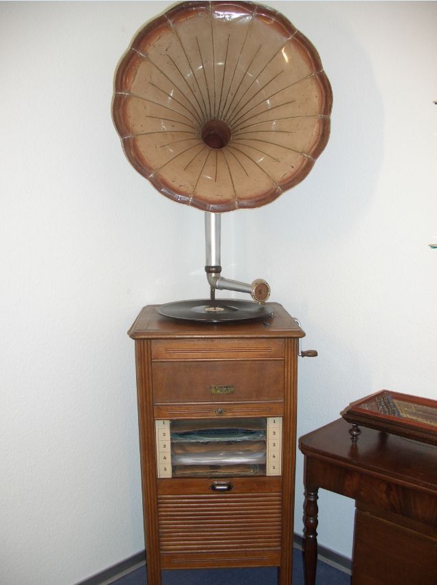 Stand-Grammophon I